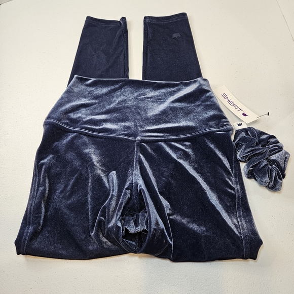 SHEFIT BOSS VELVET LEGGINGS - Picture 2 of 9